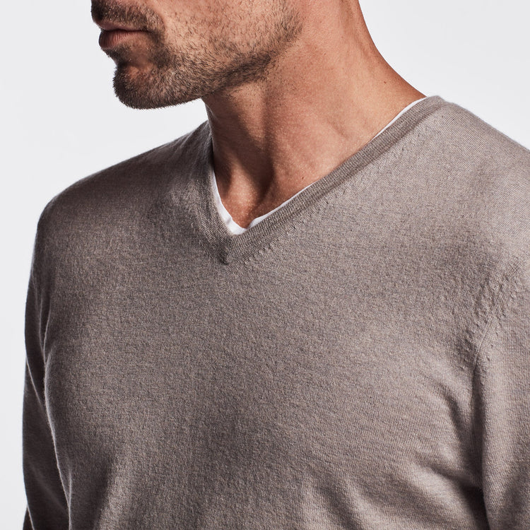 Semi Worsted Cashmere V Neck In Gravel | James Perse Los Angeles