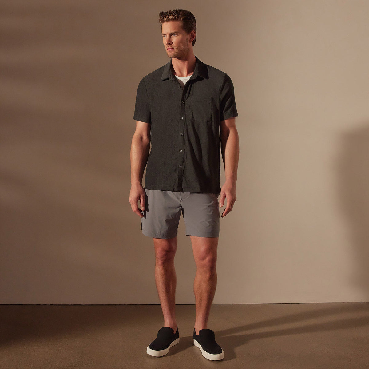 Cotton Terry Placket Short Sleeve in Carbon | James Perse Los Angeles
