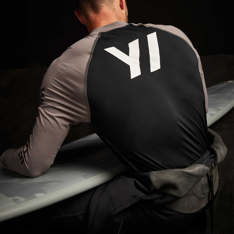 Y/OSEMITE Graphic Performance Knit Raglan - Black/Raccoon Grey | James Perse Los Angeles