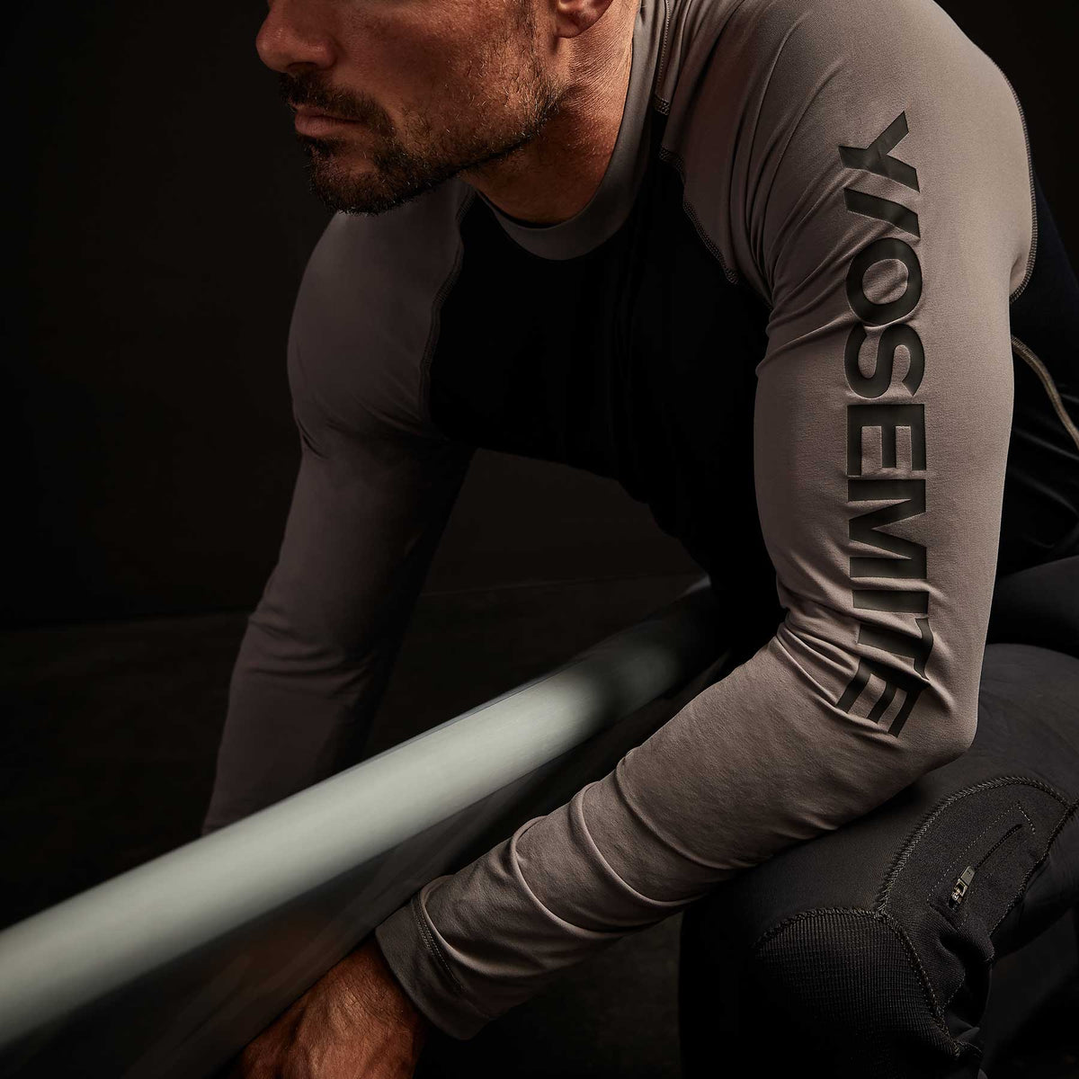 Y/OSEMITE Graphic Performance Knit Raglan - Black/Raccoon Grey | James Perse Los Angeles