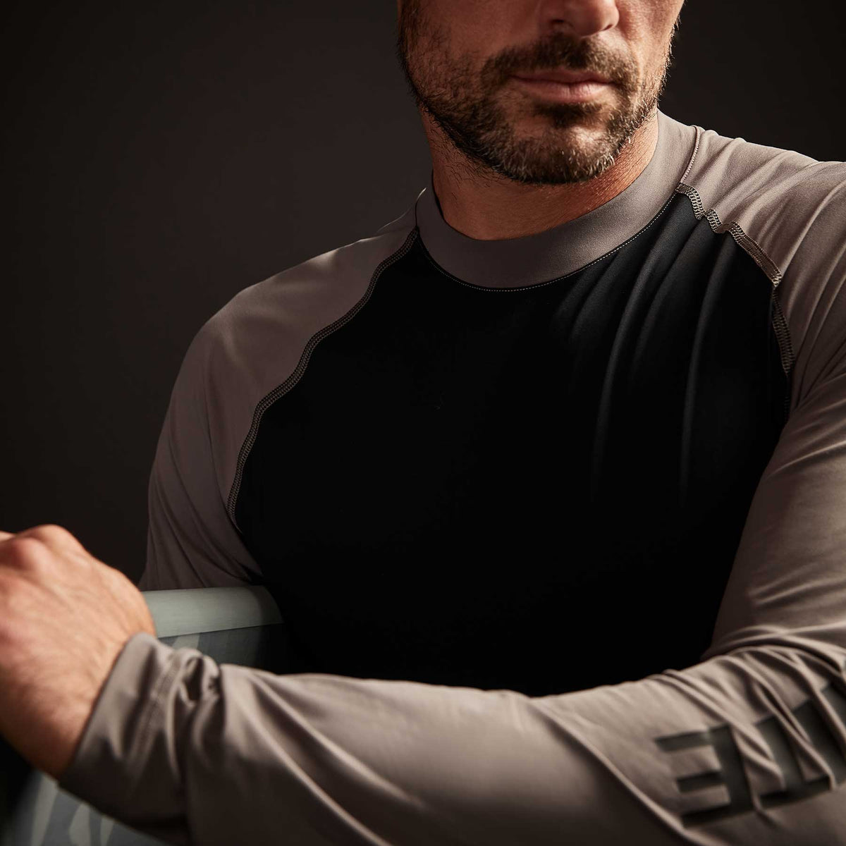 Y/OSEMITE Graphic Performance Knit Raglan - Black/Raccoon Grey | James Perse Los Angeles