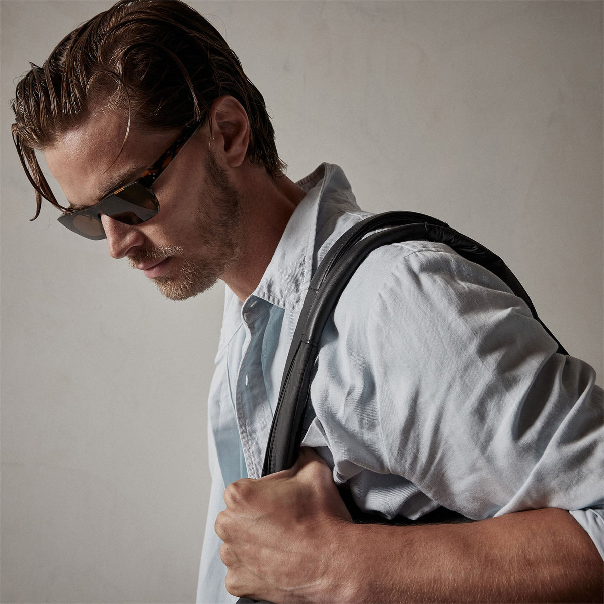 Cotton Linen Twill Classic Fit Shirt in Baby Blue Pigment | James Perse Los Angeles