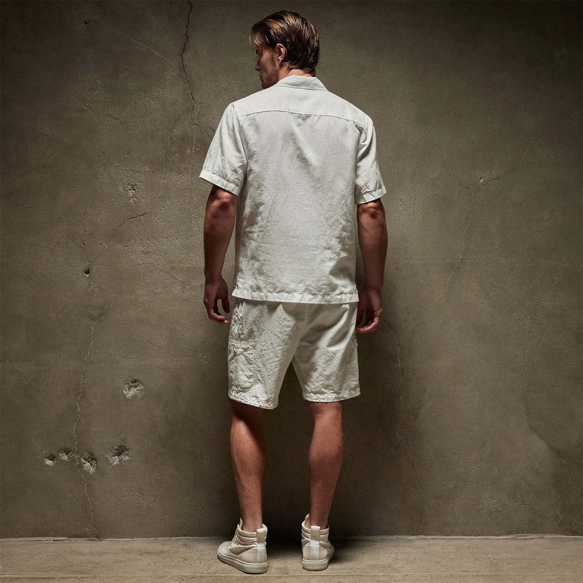 Cotton Linen Short Sleeve in White | James Perse Los Angeles