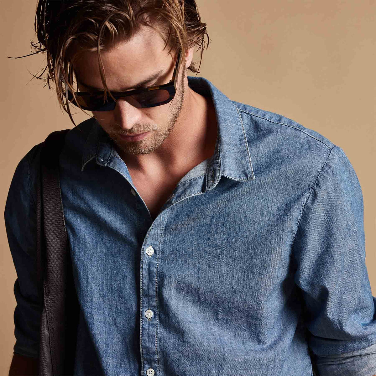 Lightweight Denim Garment Washed Shirt in Light Wash | James Perse Los Angeles