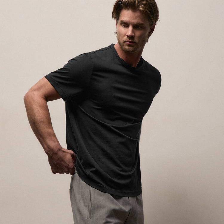 Double Ply Lotus Jrsy Short Sleeve Crew in Black | James Perse Los Angeles