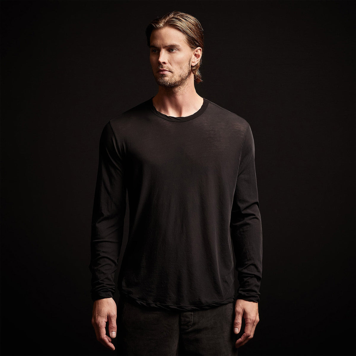 L/S Crew Neck Tee in Black | James Perse Los Angeles