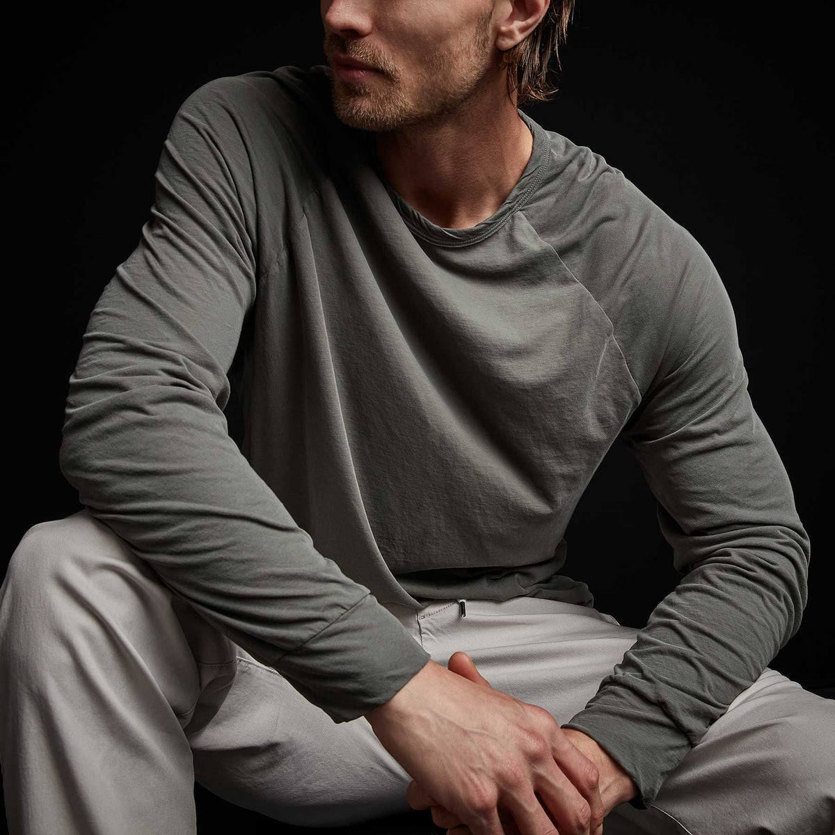 Long Sleeve Raglan in Jungle | James Perse Los Angeles
