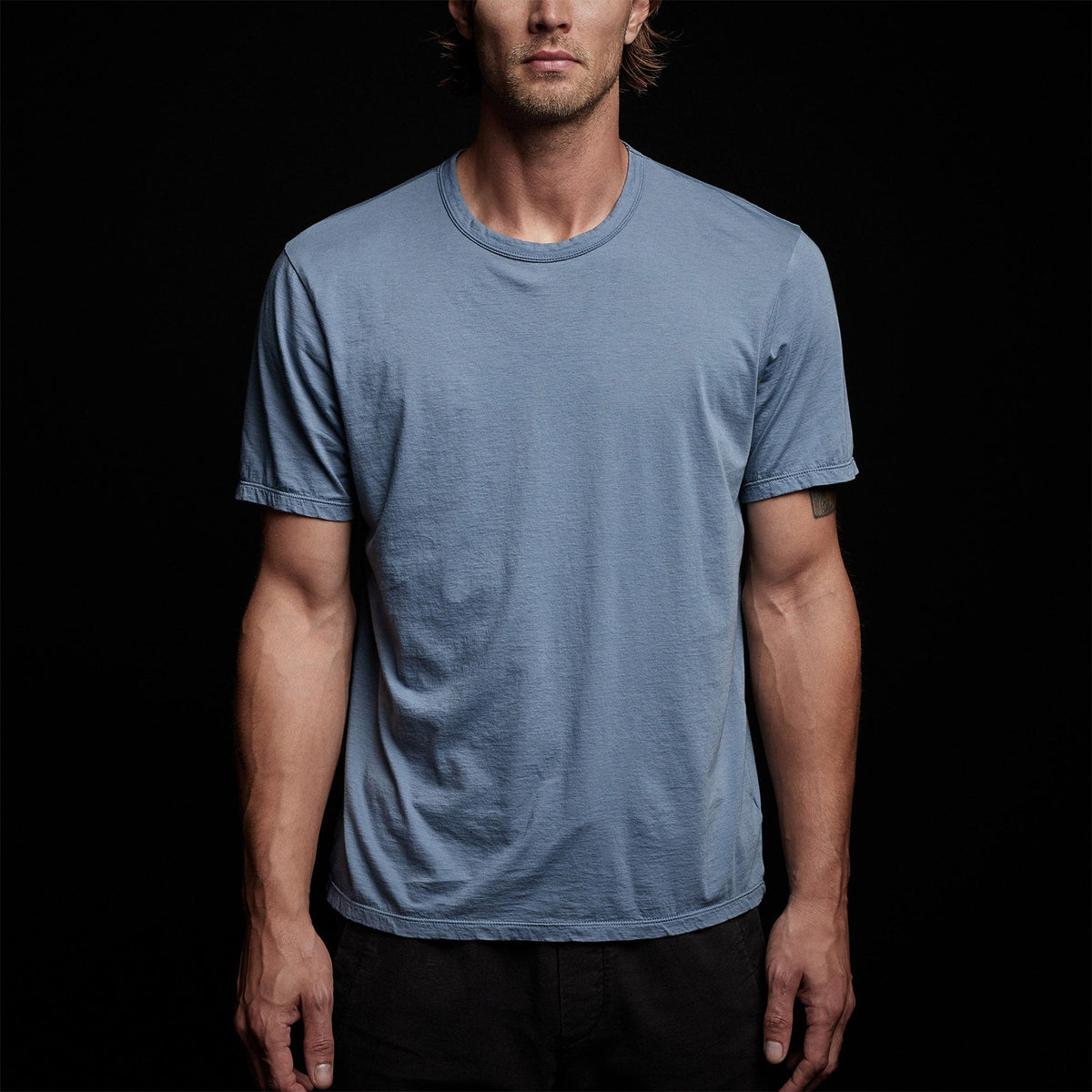 Luxe Lotus Jersey Tee in Globe | James Perse Los Angeles