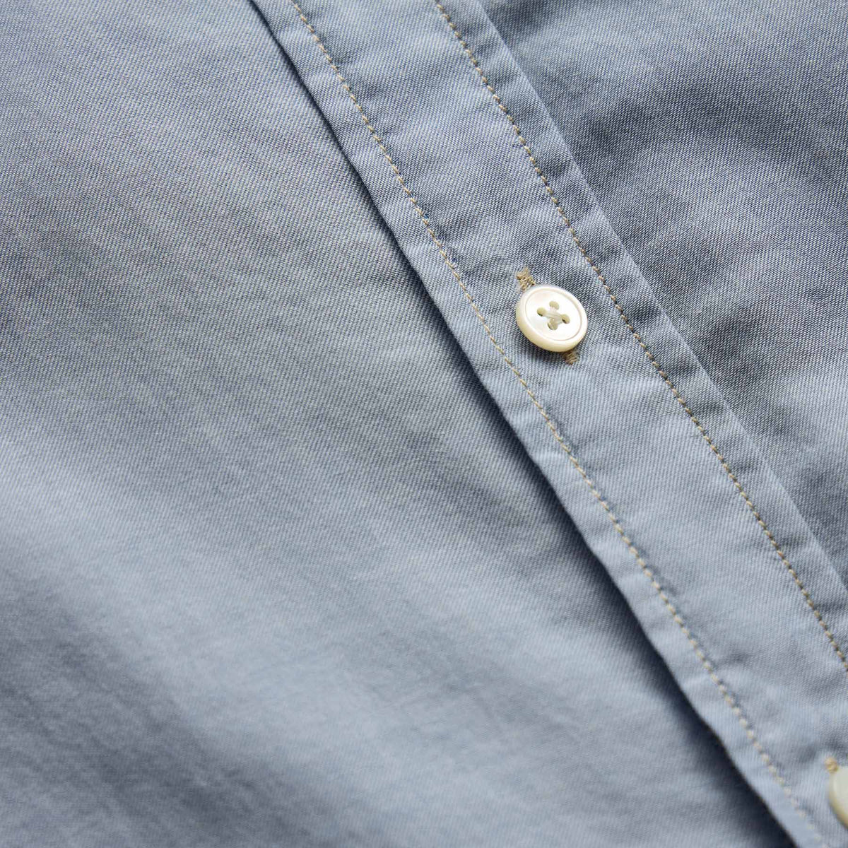 Featherweight Denim Utility Shirt in Bleach Wash | James Perse Los Angeles
