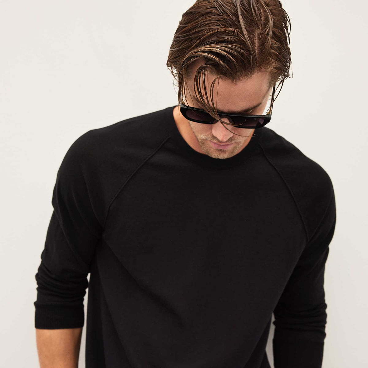 Colony Knit Crew in Black | James Perse Los Angeles
