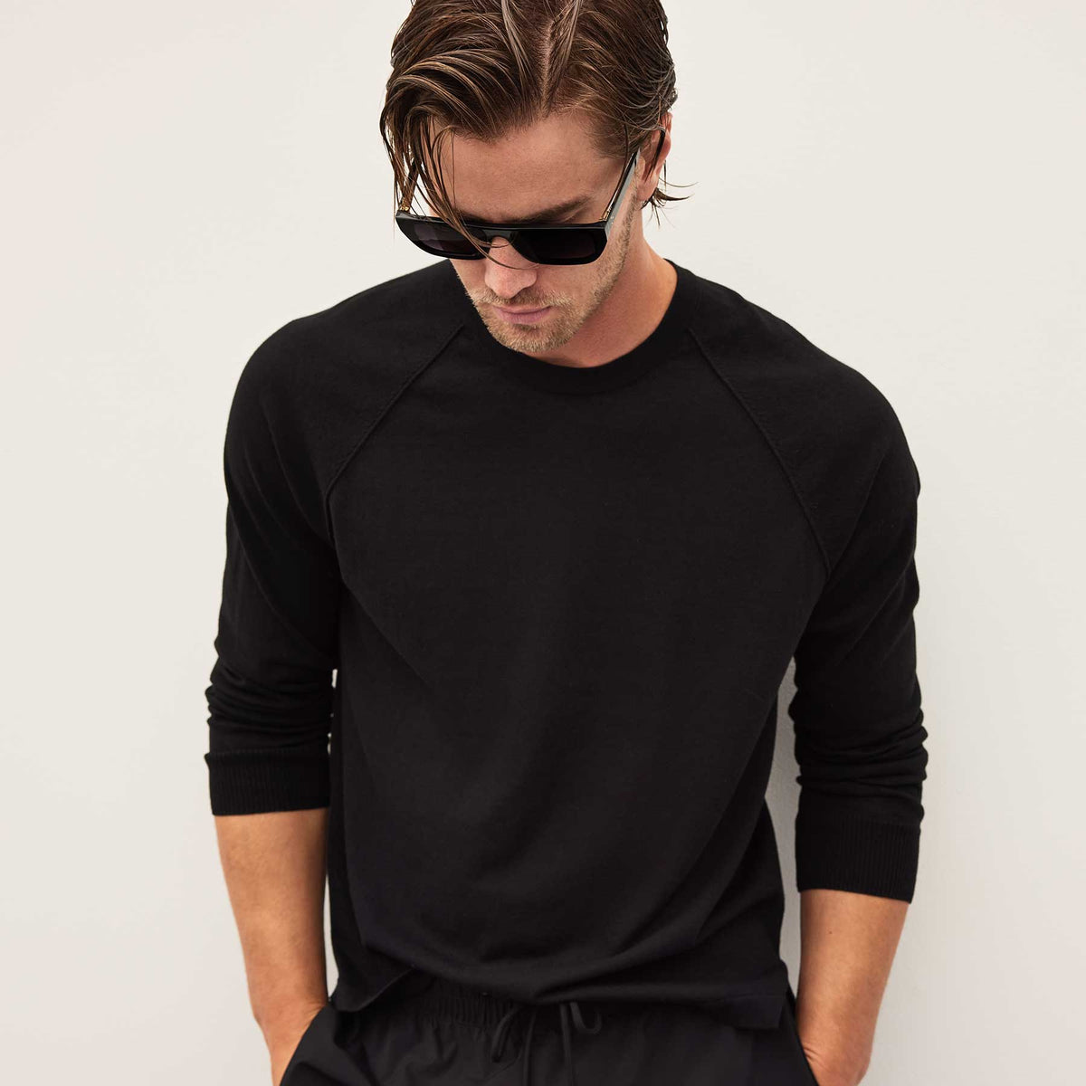 Colony Knit Crew in Black | James Perse Los Angeles