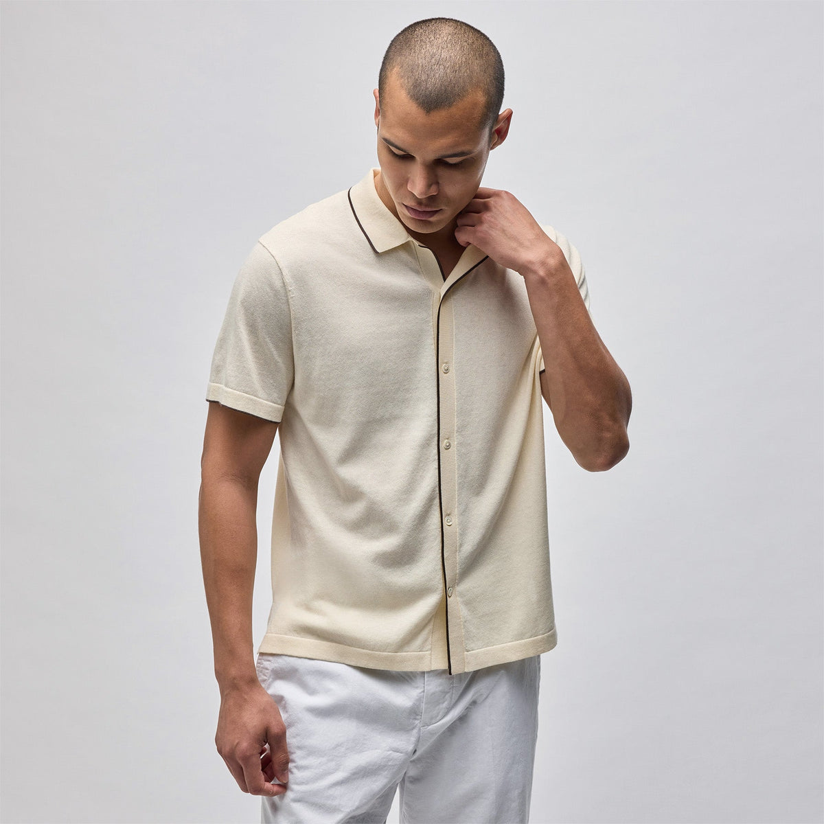 Stretch Cotton Tipped Shirt in Ivory/Porcupine | James Perse in Los Angeles