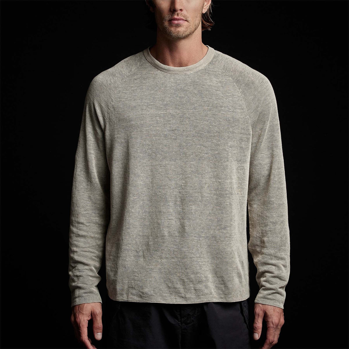 Fine double Layer Raglan Long Sleeve in Natural/Navy | James Perse Los Angeles