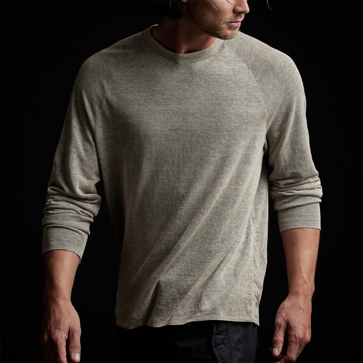 Desert Knit Linen Raglan in Natural/Navy | James Perse Los Angeles