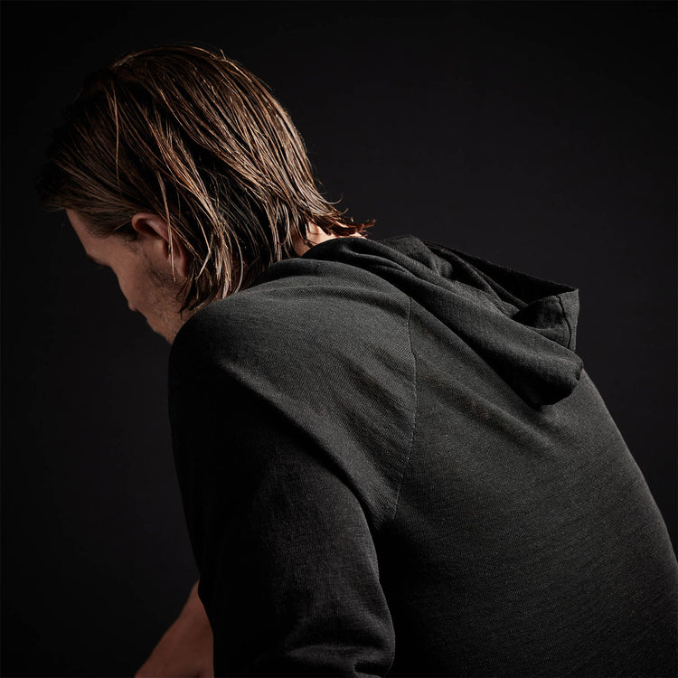 Desert Linen Hoodie in Black/Black | James Perse Los Angeles