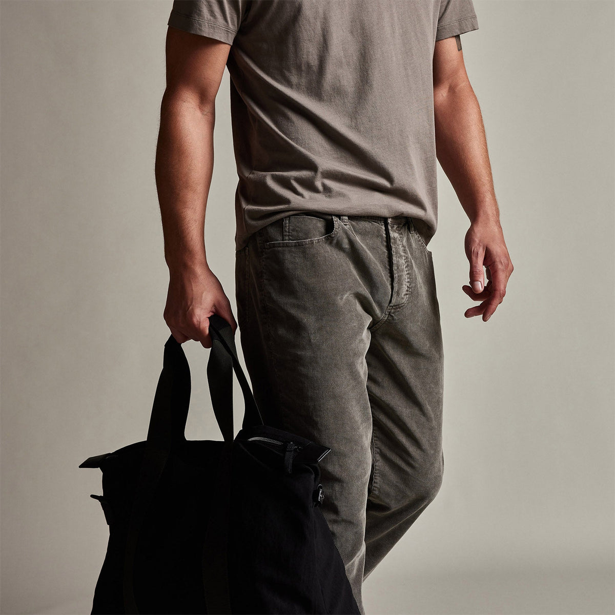 5 Pocket Corduroy Pant in Burro Pigment | James Perse Los Angeles