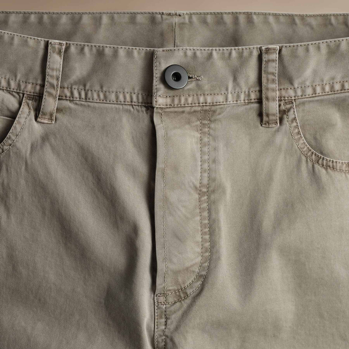 Brushed Twill 5 Pocket Pant in Light Tan Pigment | James Perse Los Angeles FLAT