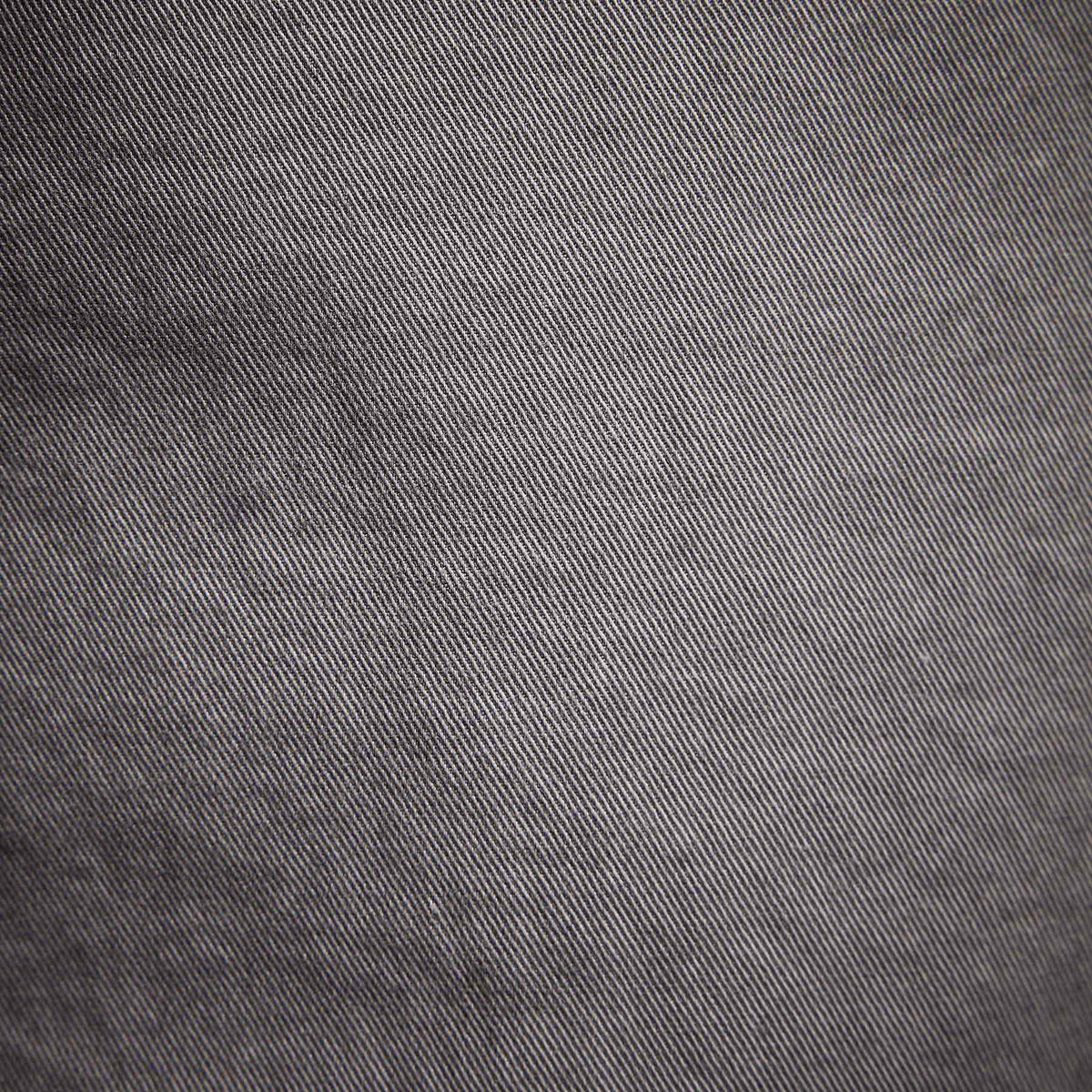 Cotton Chino in Silver Grey Pigment | James Perse Los Angeles 