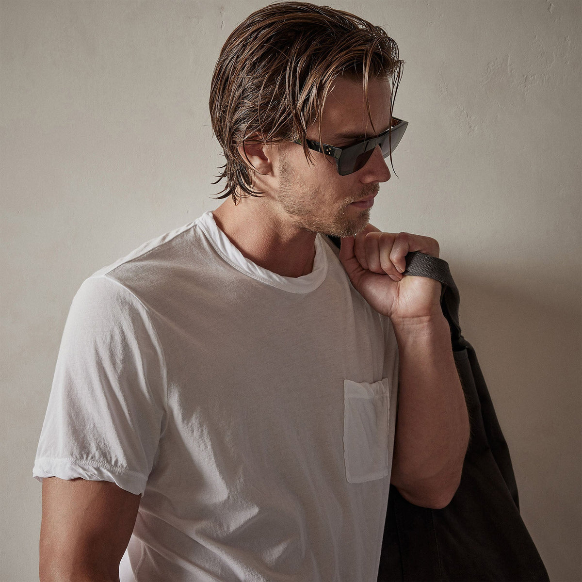 Jersey Short Sleeve Pocket Crew in White | James Perse Los Angeles