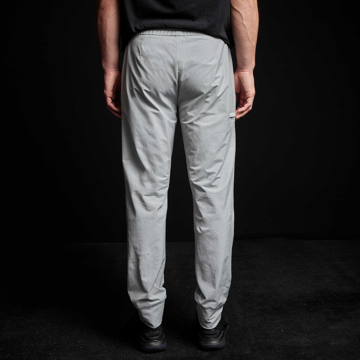 Y/OSEMITE Performance Cotton Pant in Dove | James Perse Los Angeles