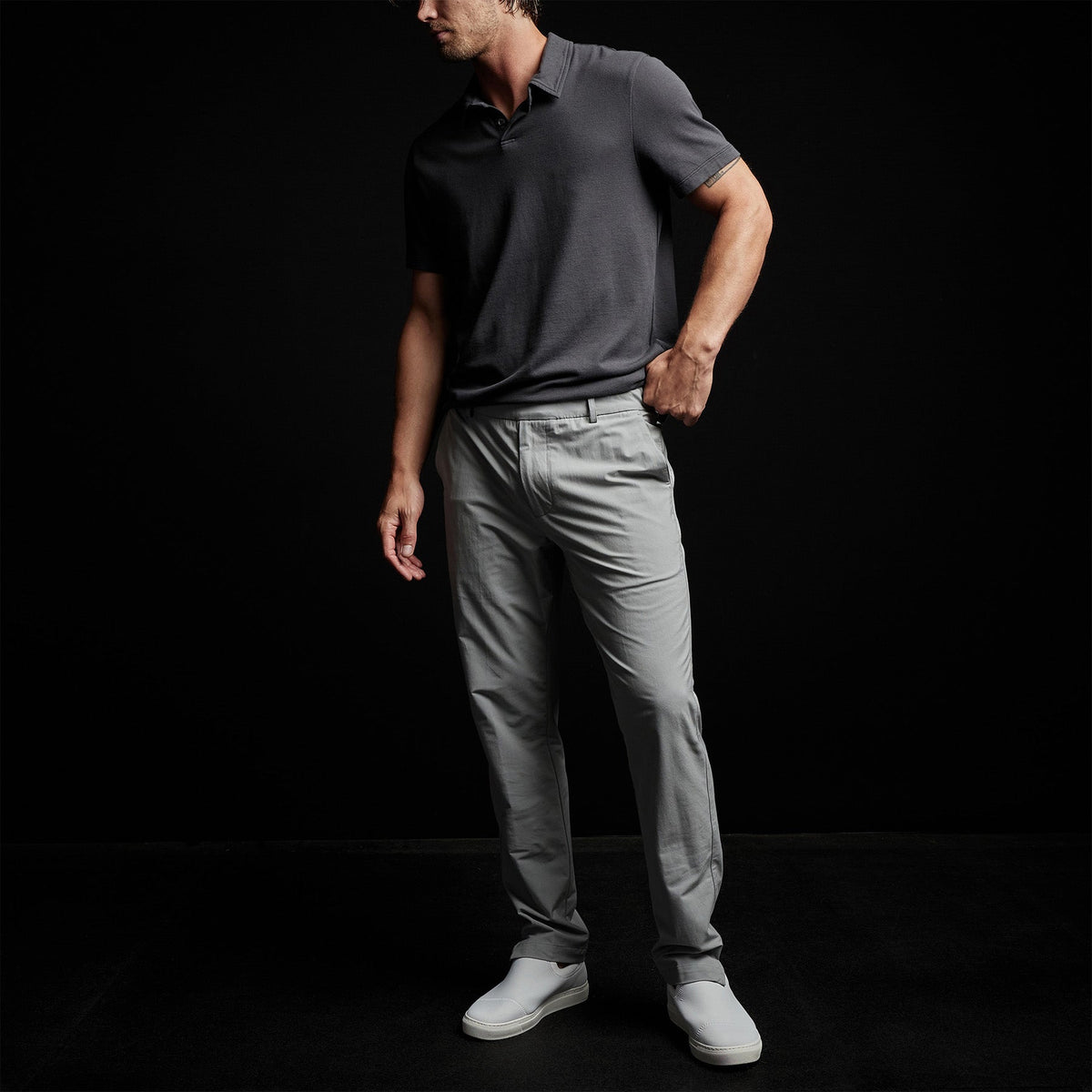 Golf Trouser in Dove | James Perse Los Angeles