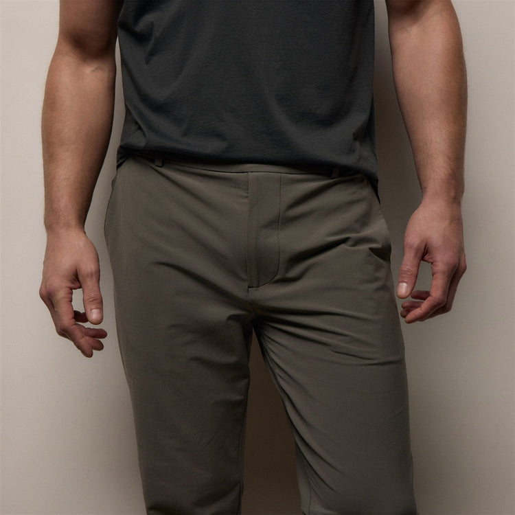 Golf Trouser in Tent | James Perse Los Angeles