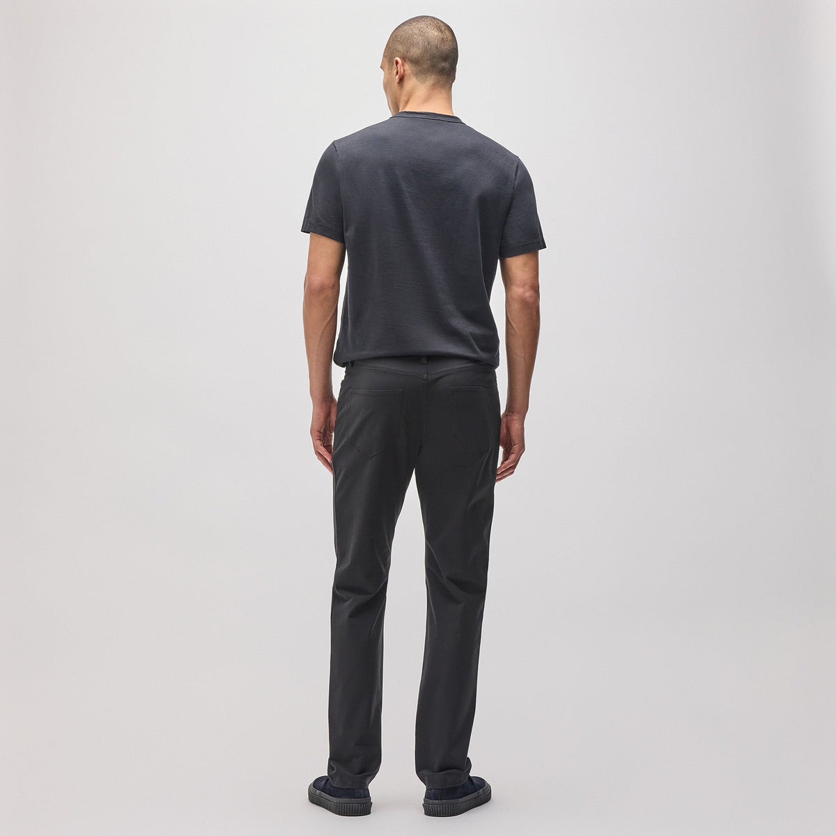 5 Pocket Performance Pant in Black | James Perse Los Angeles