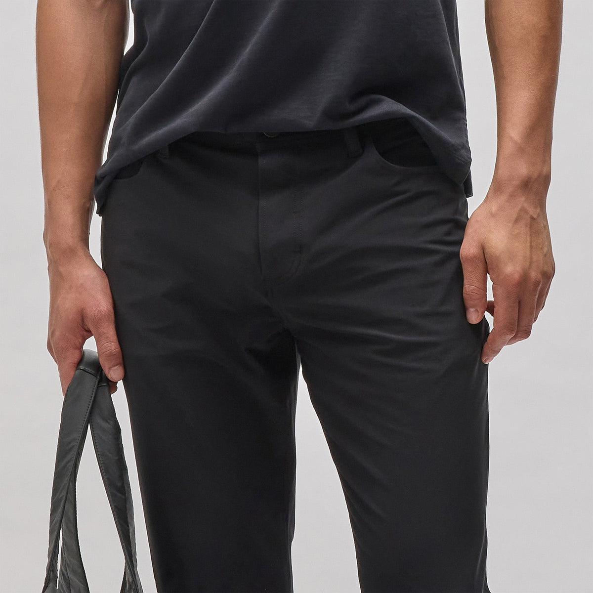 5 Pocket Performance Pant in Black | James Perse Los Angeles
