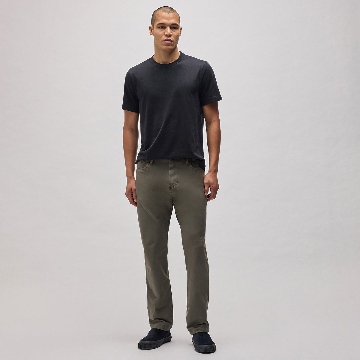 5 Pocket Performance Pant in Tent | James Perse Los Angeles
