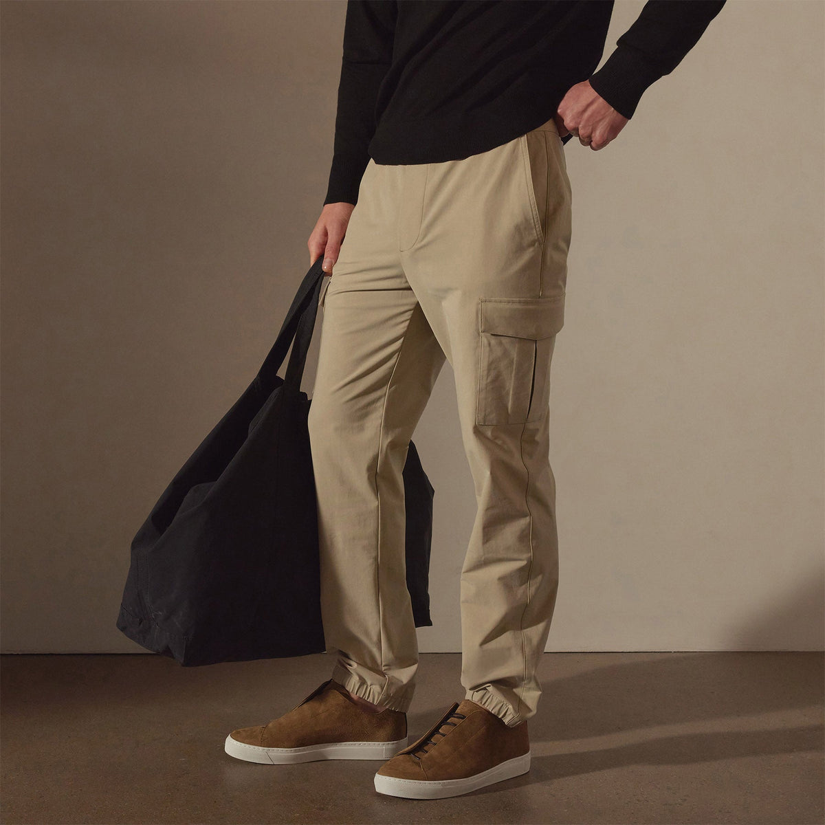 Performance Cotton Cargo Pant in Sand | James Perse Los Angeles