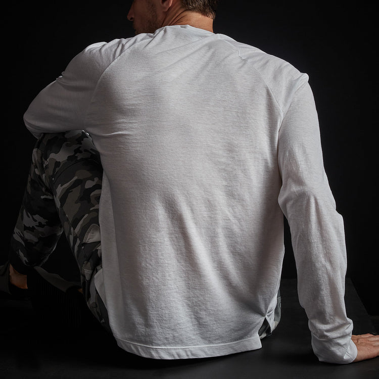 High Twist Recycled Jersey Raglan in White | James Perse Los Angeles