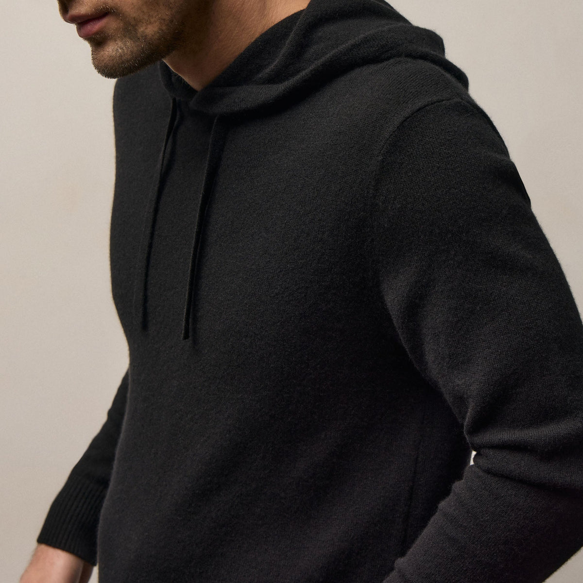 Italian Spun Cashmere Hoodie in Black | James Perse Los Angeles