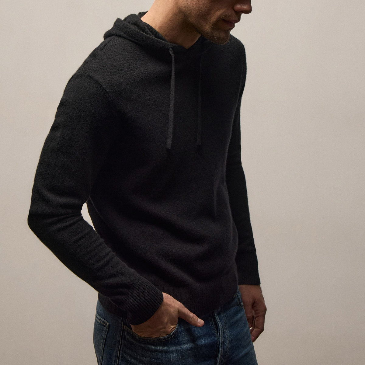Italian Spun Cashmere Hoodie in Black | James Perse Los Angeles