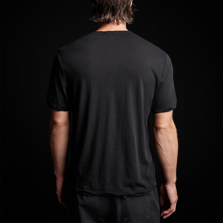 Oasis Linen Henley in Black | James Perse Los Angeles
