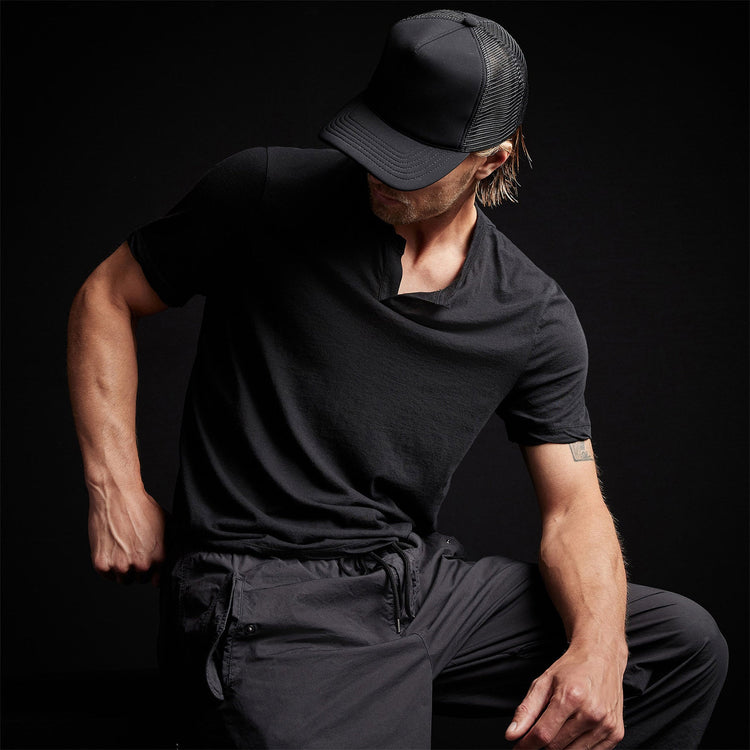 Oasis Linen Henley in Black | James Perse Los Angeles