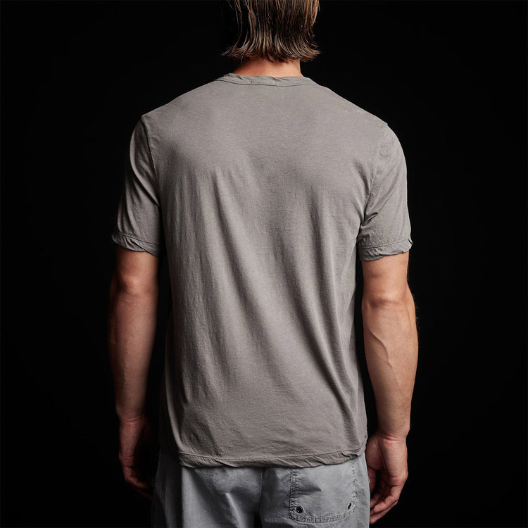 Oasis Linen Henley in River Rock | James Perse Los Angeles