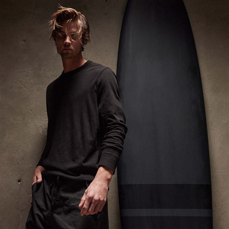 Natural Slub Jersey Long Sleeve Crew in Black | James Perse Los Angeles