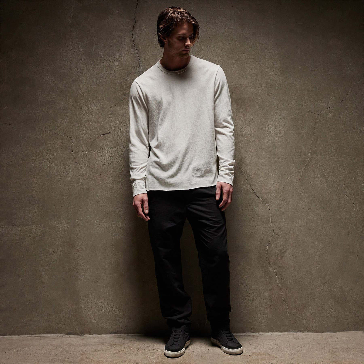 Natural Slub Jersey Long Sleeve Crew in White | James Perse Los Angeles