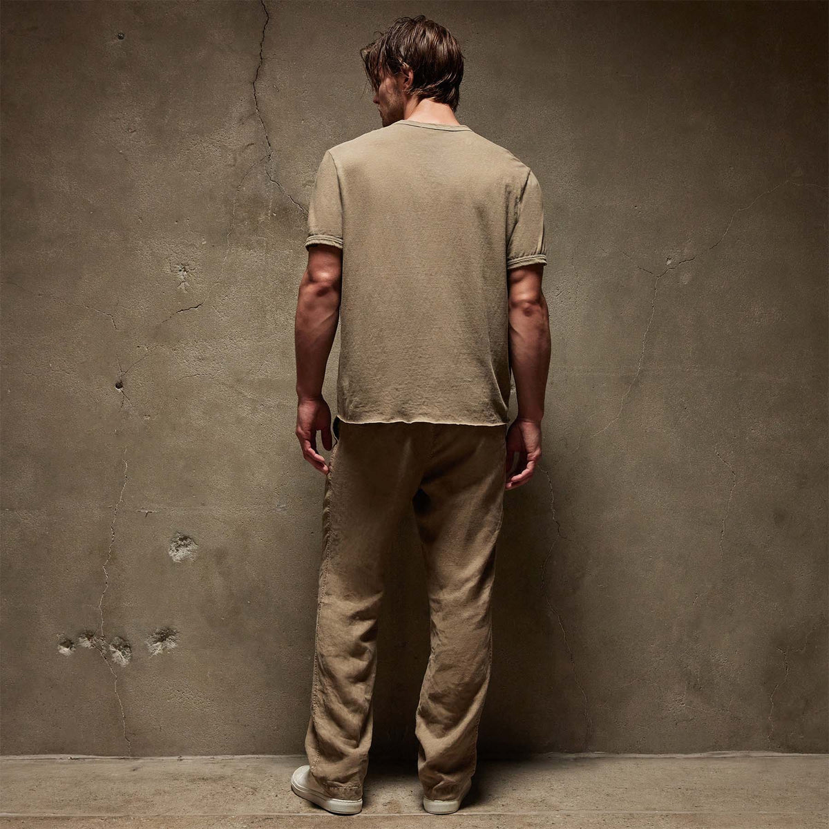 Natural Slub Jersey Short Sleeve Crew in Cashew Pigment | James Perse Los Angeles