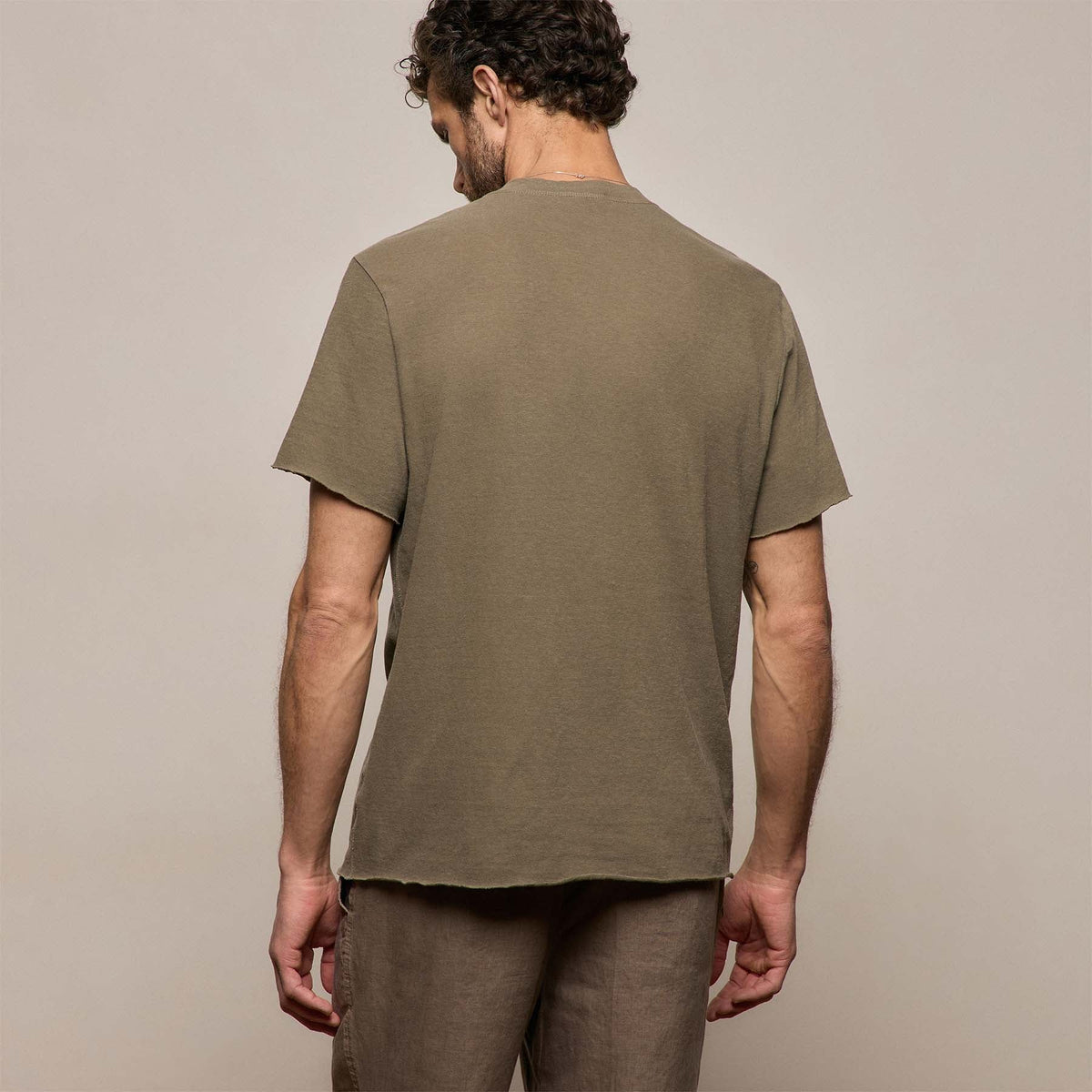 Slub Jersey Short Sleeve Henley in Light Olive Pigment | James Perse Los Angeles