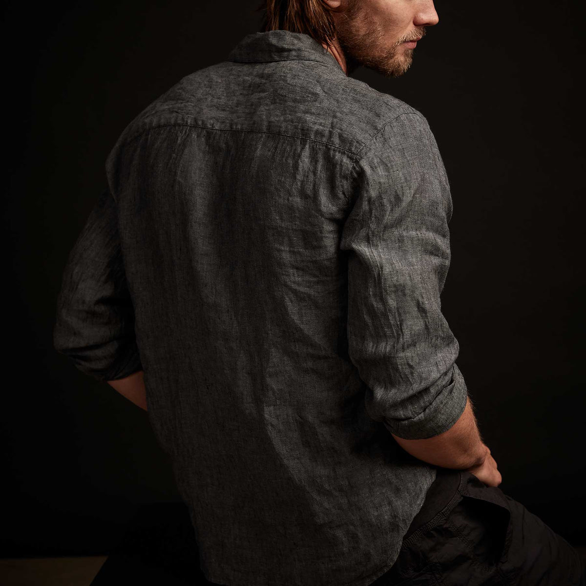 Long Sleeve Linen Pocket Shirt  In Charcoal | James Perse Los Angeles