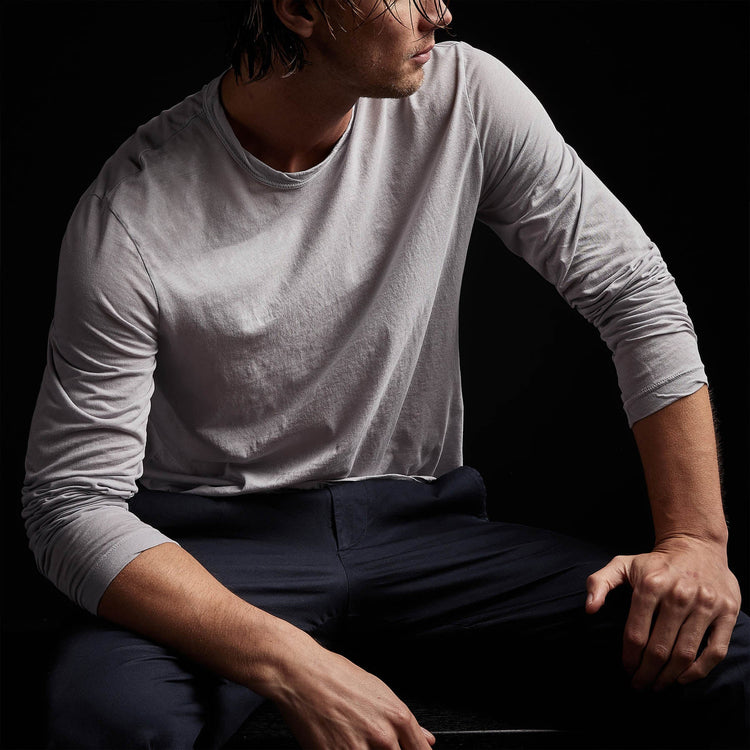 Shirttail Hem Crew in Arctic Pigment | James Perse Los Angeles 