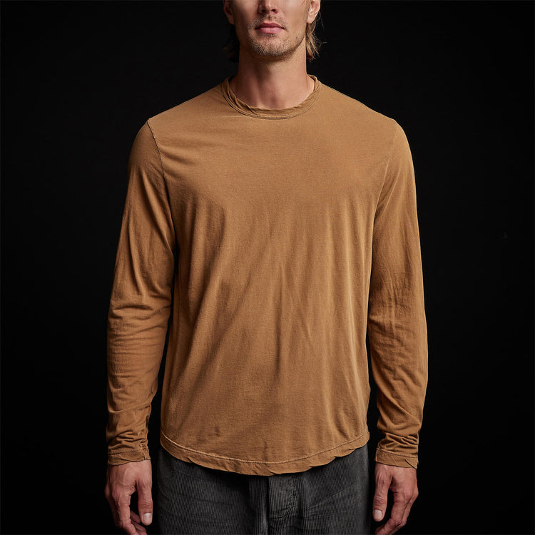 Shirttail Hem Crew in Copper Pigment | James Perse Los Angeles
