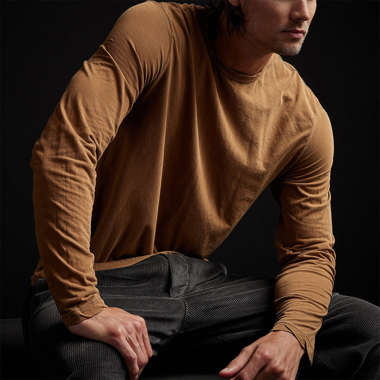 Shirttail Hem Crew in Copper Pigment | James Perse Los Angeles