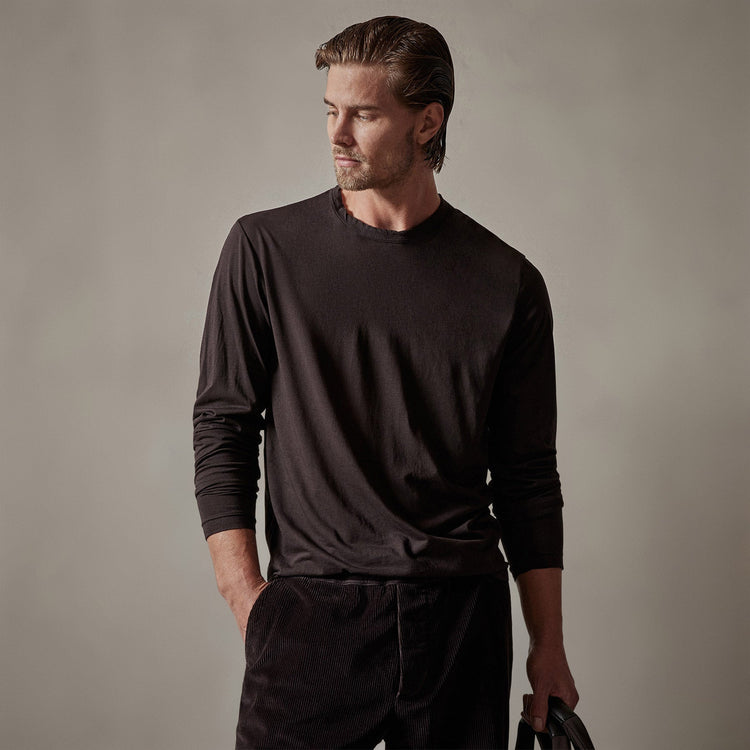 Shirttail Hem Crew in Kona | James Perse Los Angeles