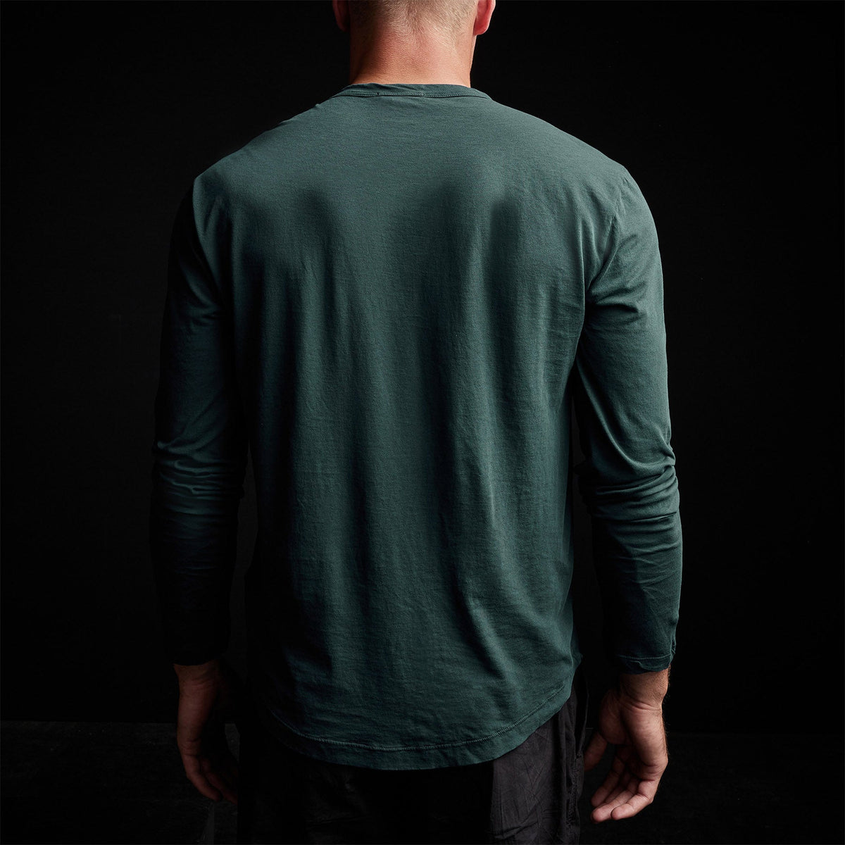 Shirttail Hem Crew in Laurel | James Perse Los Angeles