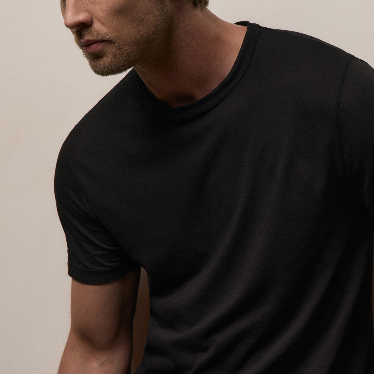 Clear Jersey Crew in Black | James Perse Los Angeles
