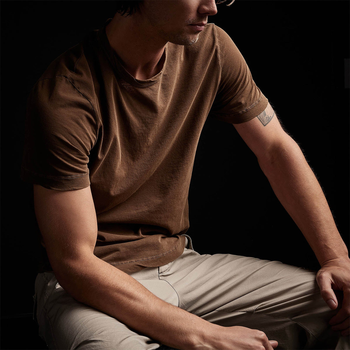 Clear Jersey Crew in Gingerbread Pigment | James Perse Los Angeles 