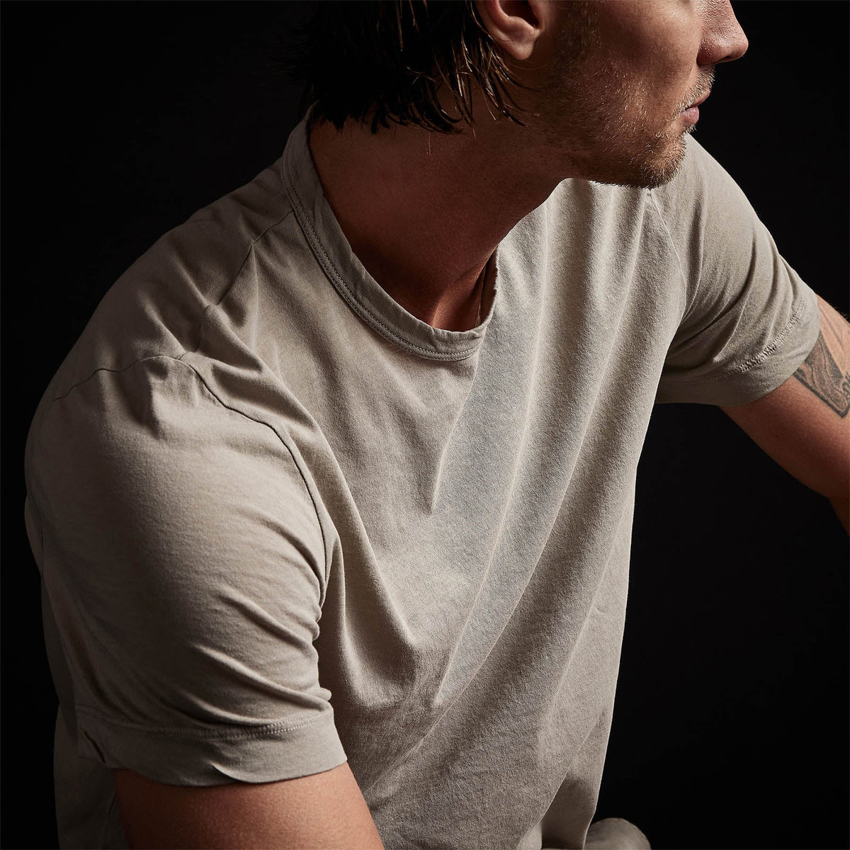 Clear Jersey Crew in Silt Pigment | James Perse Los Angeles 