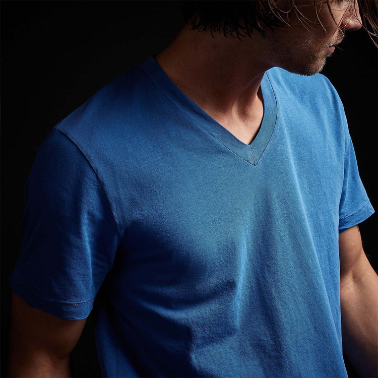 Clear Jersey V Neck in Electric Blue Pigment | James Perse Los Angeles 